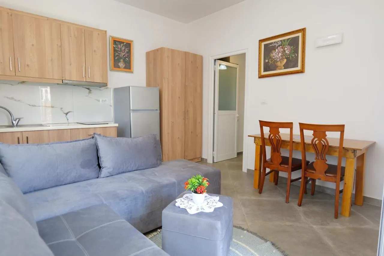 Vila Emen Ksamil